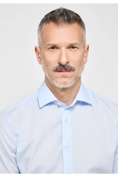 Eterna férfi SLIM FIT rövid ujjú, vasalásmentes poplin ing kent gallérral